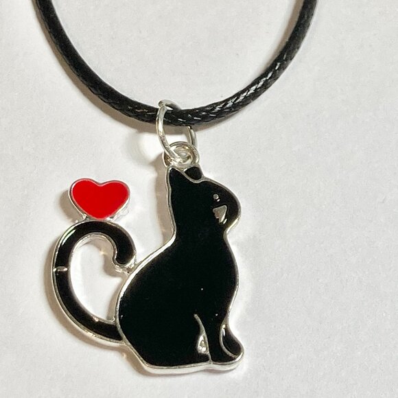 Black Cat Charm Pendant Necklace 16-18" Enamel Red Heart Halloween Cat Lady - Picture 2 of 8